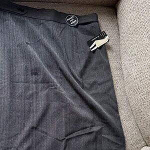 NWT Laura Scott Dark Gray Pencil Skirt tummy control size -14